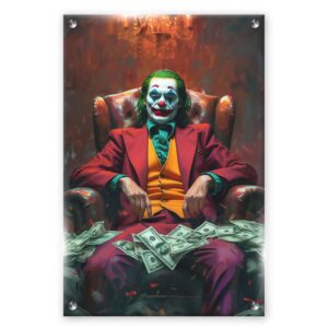 תמונת זכוכית אומנותית של הג'וקר מבאטמן בצבעים עזים, יושב בכיסא עם מבט נוקב