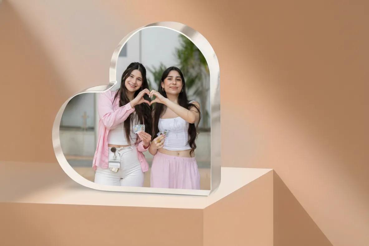 לב אקרילי ליום הולדת